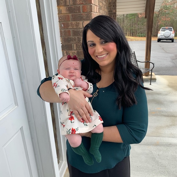 Meet your Posher, Jessica - Picture 1 of 1